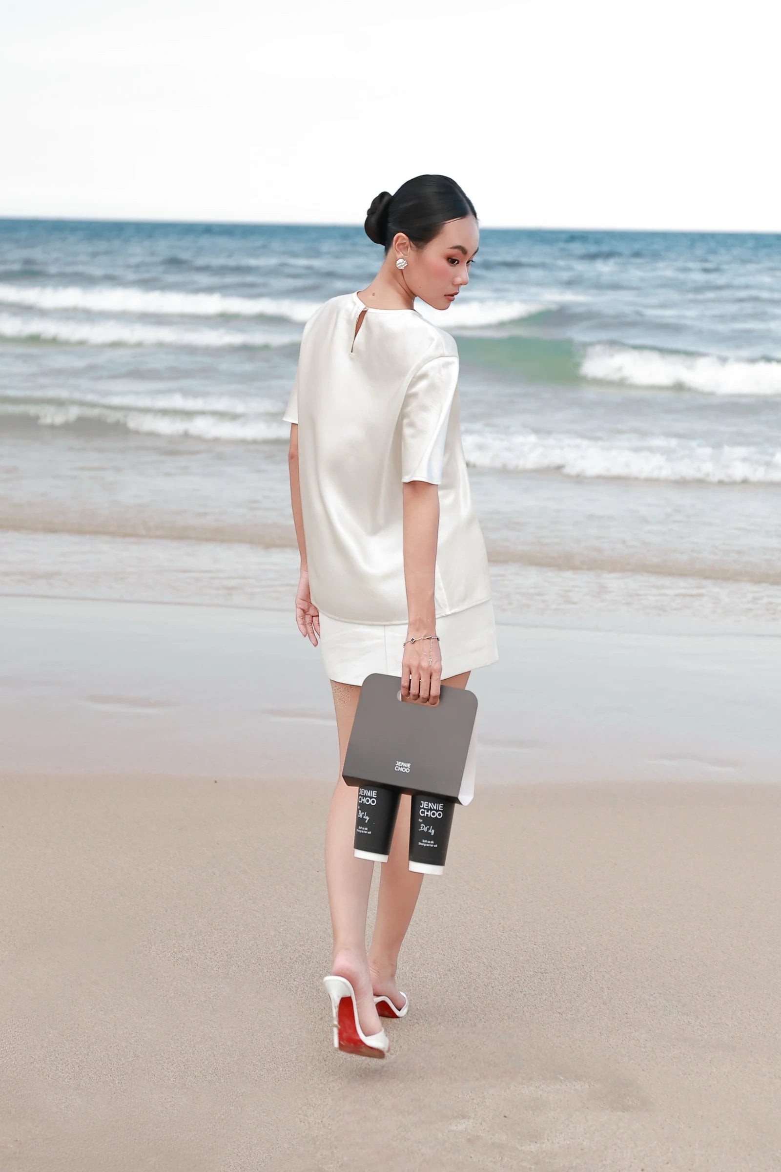 Soya Tea Shirt in cream - back view