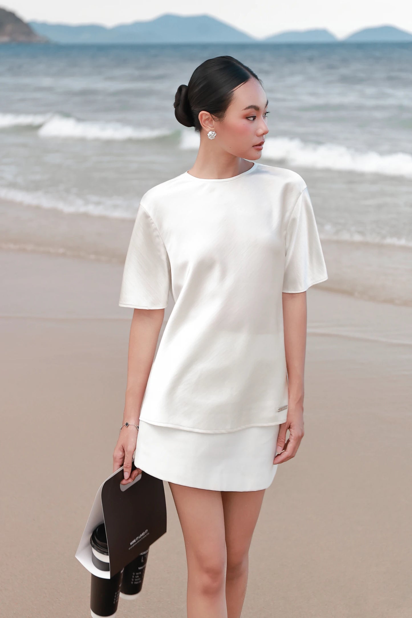 Soya Tea Shirt in cream - detail