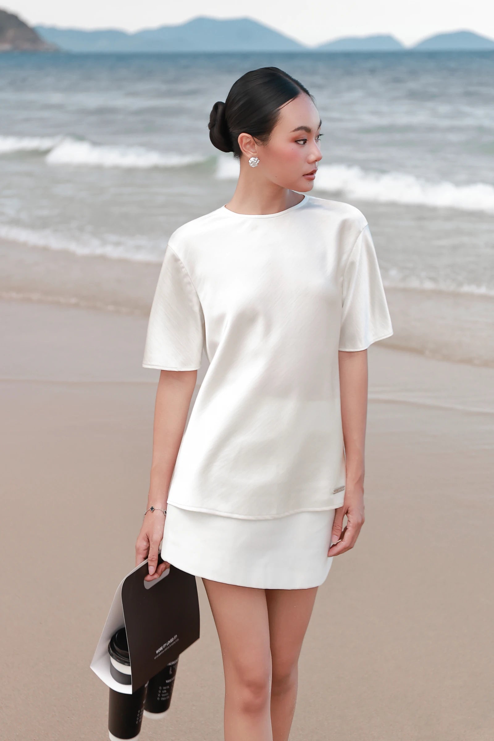 Soya Tea Shirt in cream - detail