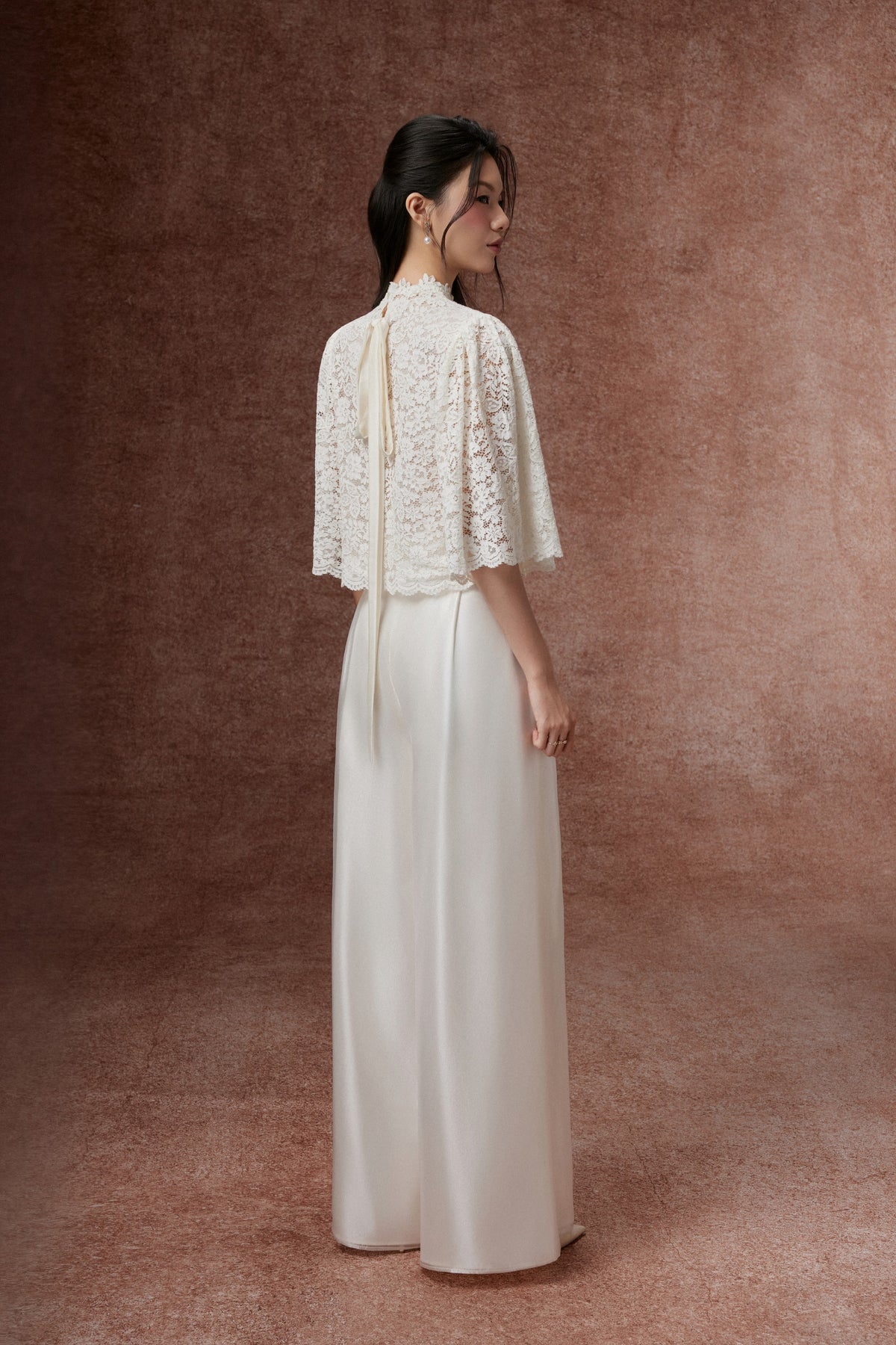 Cream Lace Capelet Set