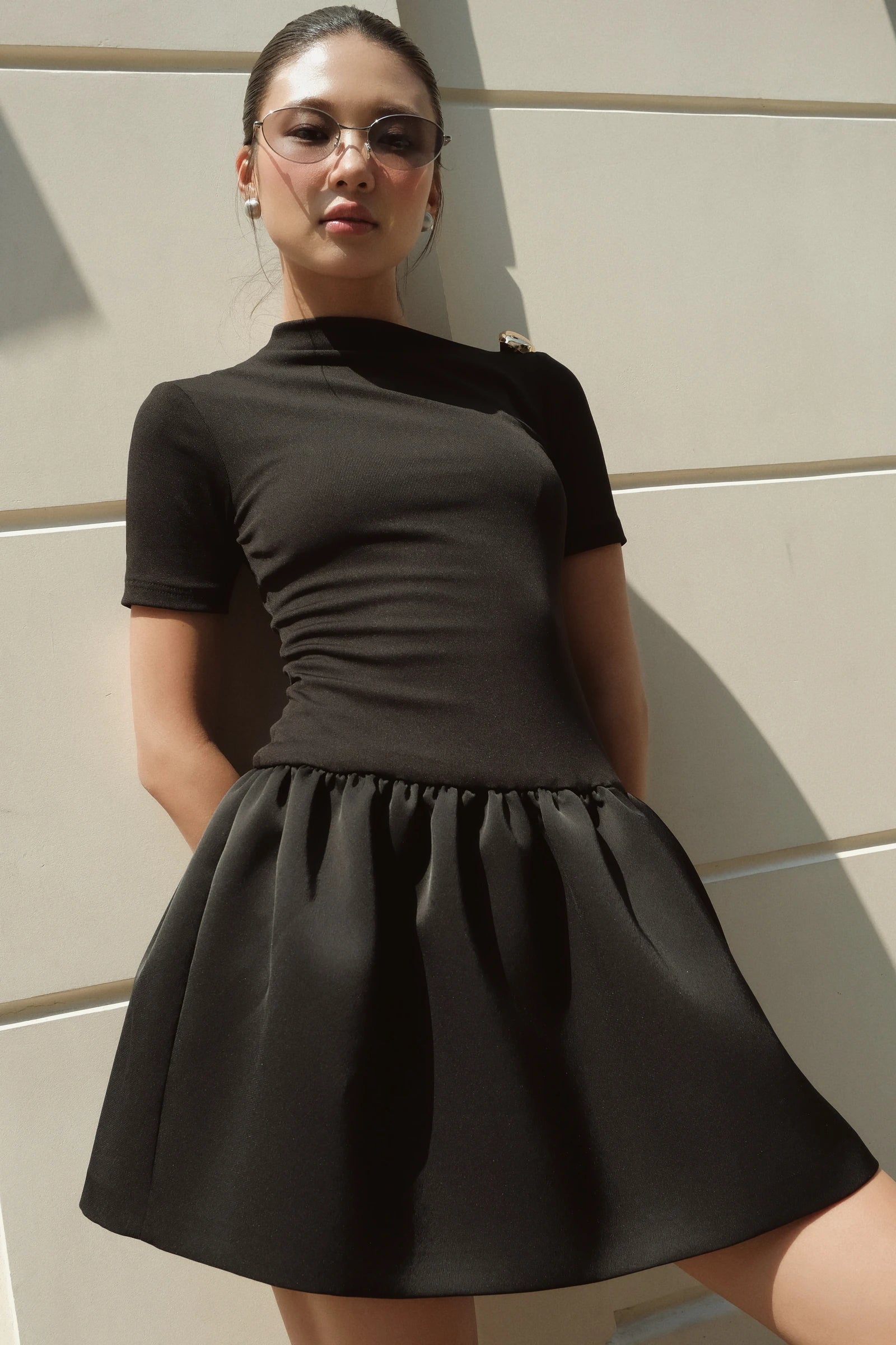 Classic Mini Dress Short Sleeve in black - detail