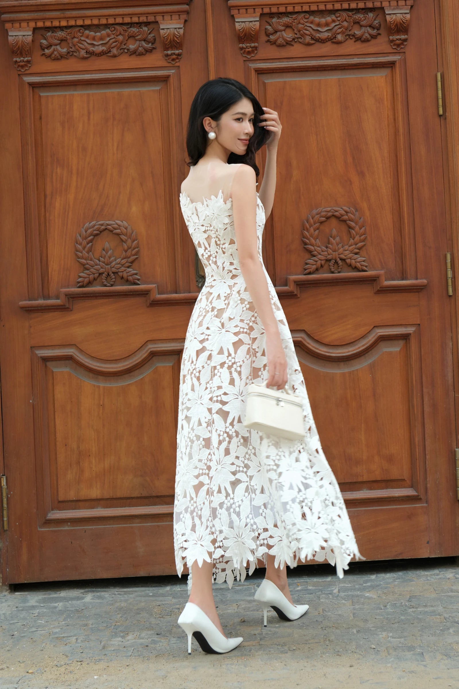 Lily Lace Dress in white - side back view