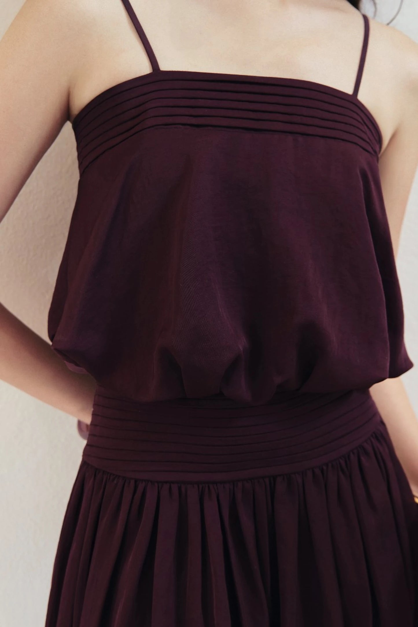 Plummy Blouson Dress